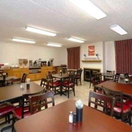 Econo Lodge At Nasa Webster Restoran fotoğraf
